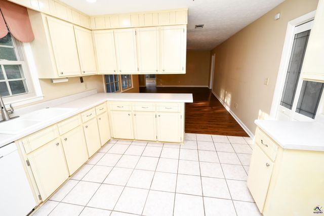 209 Lake Front Drive, Warner Robins, GA 31088