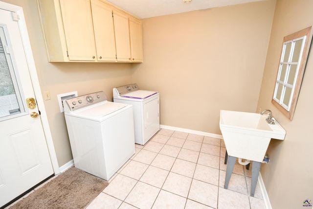 209 Lake Front Drive, Warner Robins, GA 31088