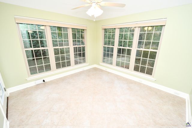 209 Lake Front Drive, Warner Robins, GA 31088