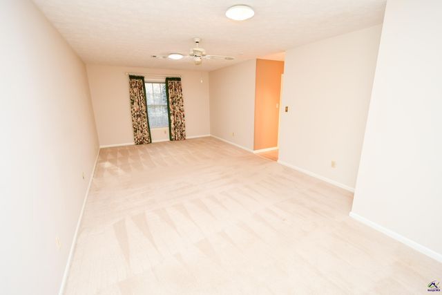 209 Lake Front Drive, Warner Robins, GA 31088