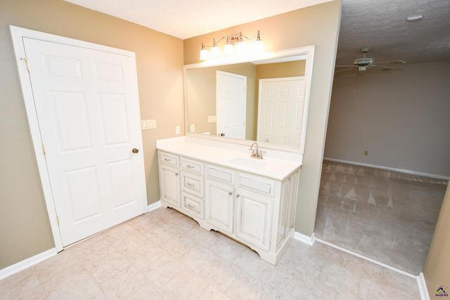 209 Lake Front Drive, Warner Robins, GA 31088