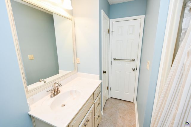 209 Lake Front Drive, Warner Robins, GA 31088