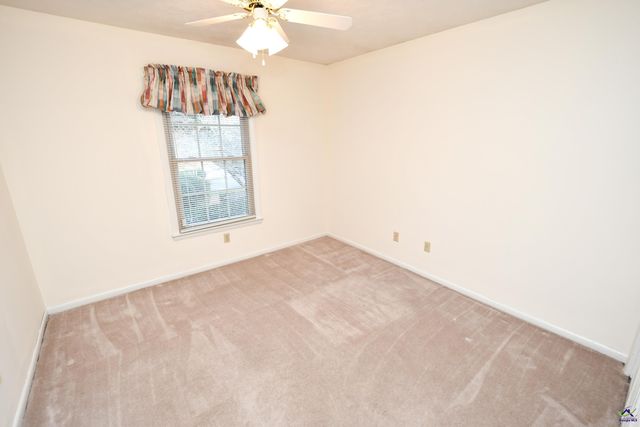 209 Lake Front Drive, Warner Robins, GA 31088