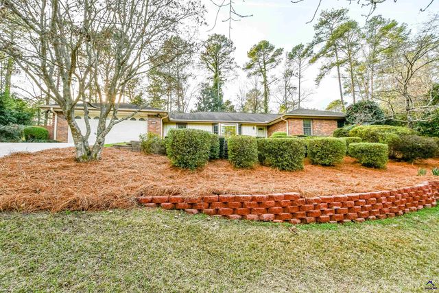 209 Lake Front Drive, Warner Robins, GA 31088