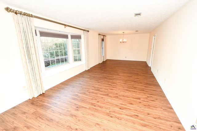 209 Lake Front Drive, Warner Robins, GA 31088