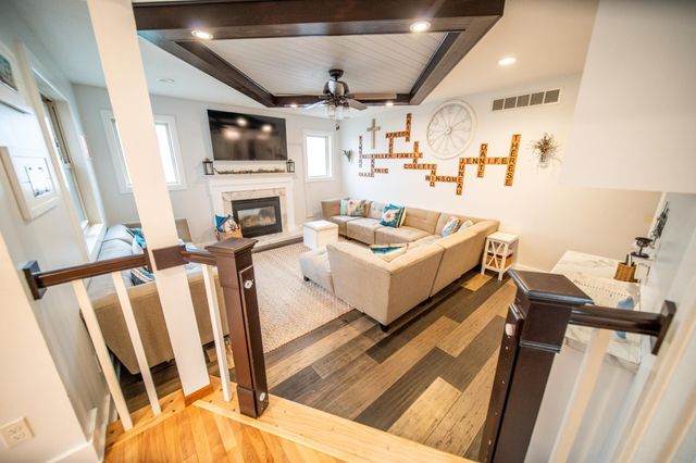 2209 Beacon Dr SW, Rochester, MN 55902