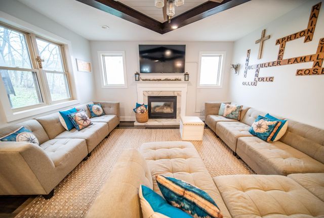 2209 Beacon Dr SW, Rochester, MN 55902