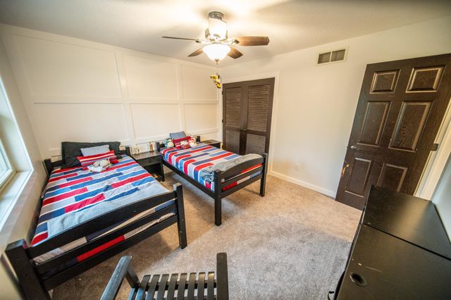 2209 Beacon Dr SW, Rochester, MN 55902