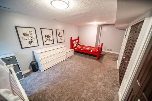 2209 Beacon Dr SW, Rochester, MN 55902