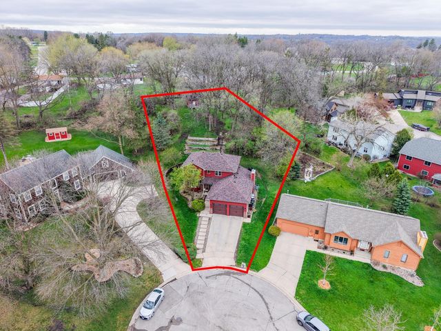 2209 Beacon Dr SW, Rochester, MN 55902