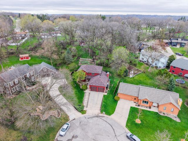 2209 Beacon Dr SW, Rochester, MN 55902