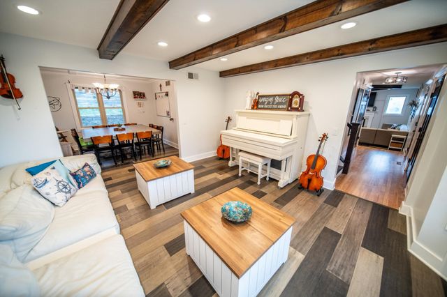 2209 Beacon Dr SW, Rochester, MN 55902