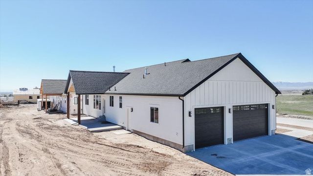 816 S 1100 E, Preston, ID 83263