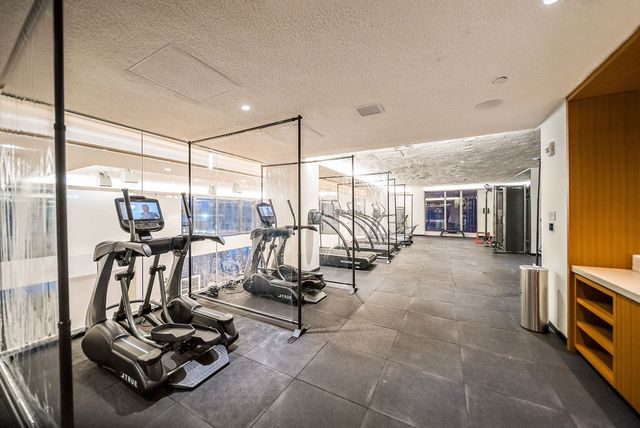 135 Seaport Blvd 1703, Boston, MA 02210