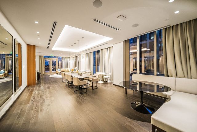 135 Seaport Blvd 1703, Boston, MA 02210