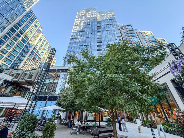 135 Seaport Blvd 1703, Boston, MA 02210