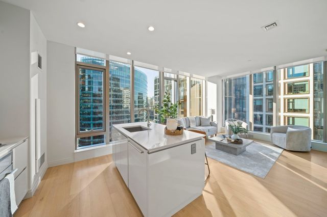 135 Seaport Blvd 1703, Boston, MA 02210