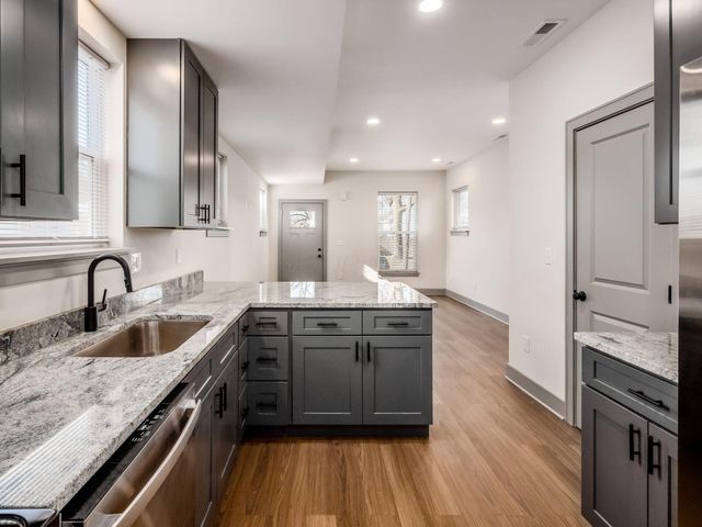 384 Whitethorne Avenue, Columbus, OH 43223