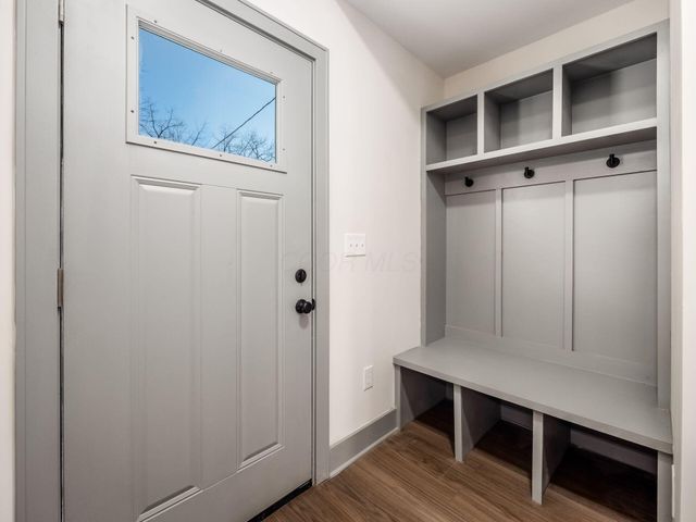 384 Whitethorne Avenue, Columbus, OH 43223