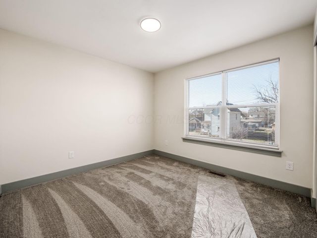 384 Whitethorne Avenue, Columbus, OH 43223