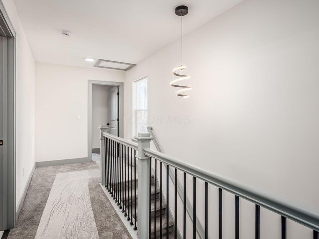 384 Whitethorne Avenue, Columbus, OH 43223