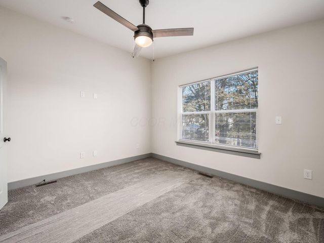 384 Whitethorne Avenue, Columbus, OH 43223