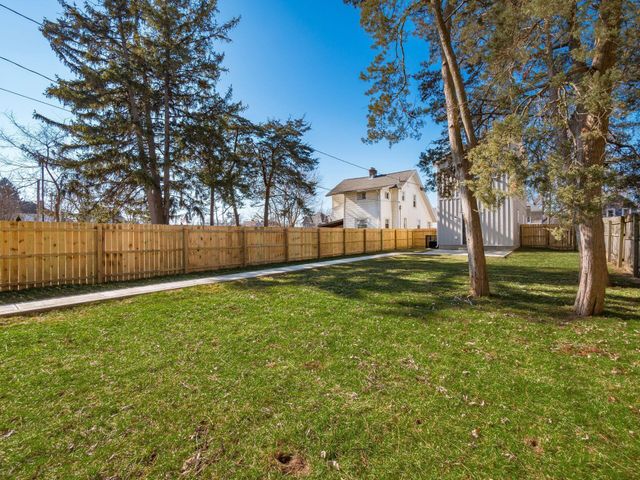 384 Whitethorne Avenue, Columbus, OH 43223