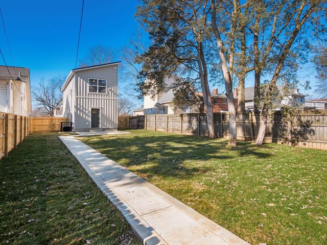 384 Whitethorne Avenue, Columbus, OH 43223