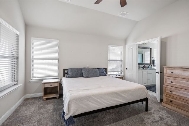 212 Providence Drive, Van Alstyne, TX 75495