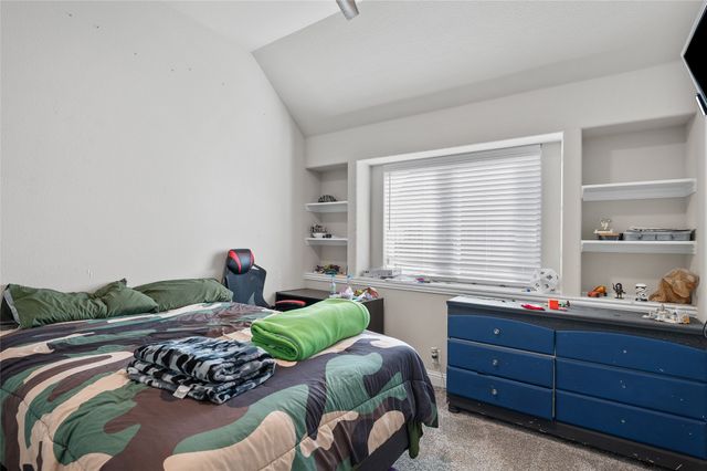 212 Providence Drive, Van Alstyne, TX 75495