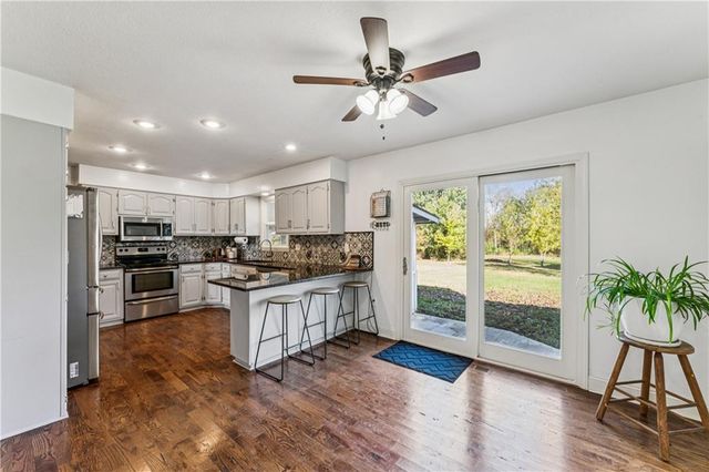 29300 W 119th Street, Olathe, KS 66061