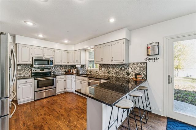 29300 W 119th Street, Olathe, KS 66061