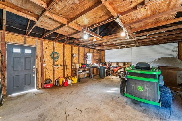 29300 W 119th Street, Olathe, KS 66061