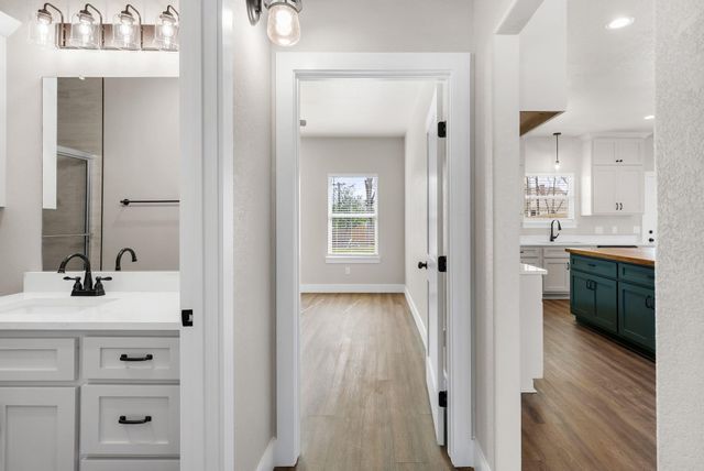 103 Lentz Main ST, Red Rock, TX 78662