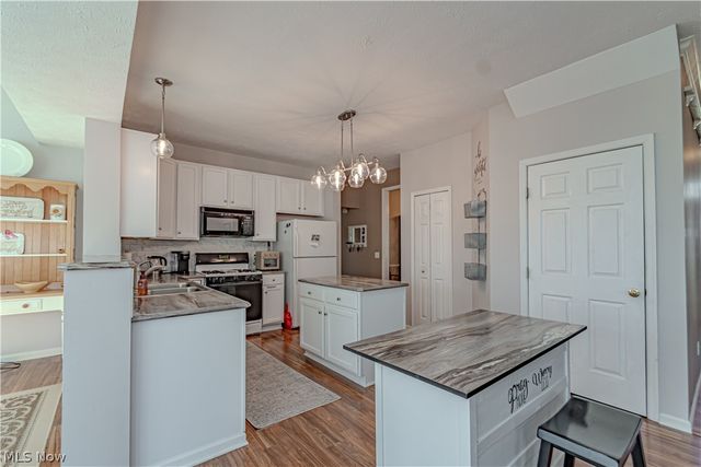 5171 Crown Pointe Drive, Medina, OH 44256