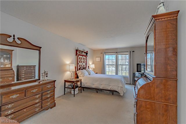 5171 Crown Pointe Drive, Medina, OH 44256