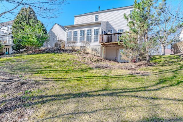 5171 Crown Pointe Drive, Medina, OH 44256