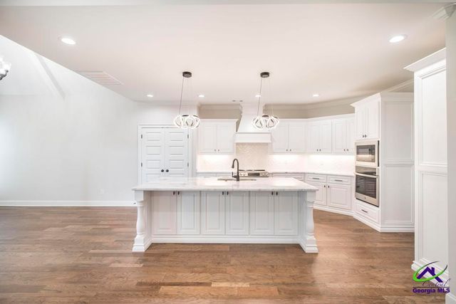 315 Willowbrook Lane, Kathleen, GA 31047