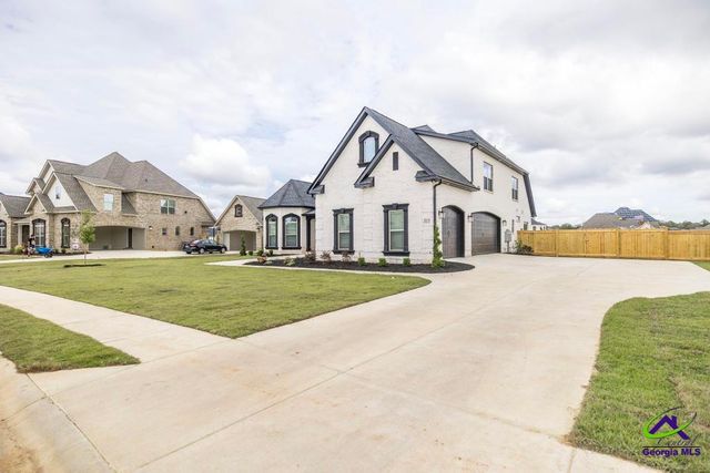315 Willowbrook Lane, Kathleen, GA 31047