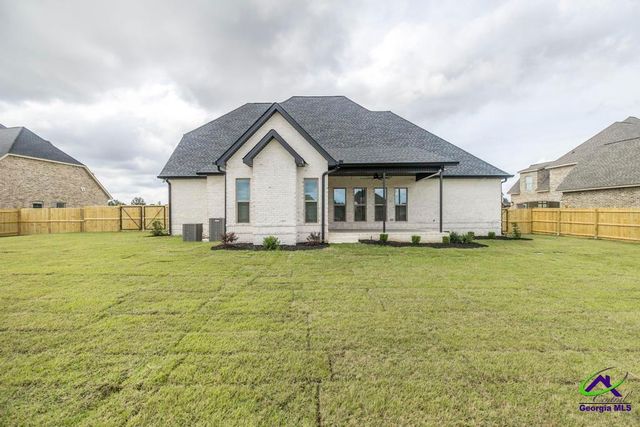 315 Willowbrook Lane, Kathleen, GA 31047