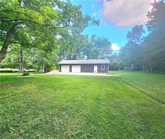 3599 Hoagland Blackstub Road, Cortland, OH 44410