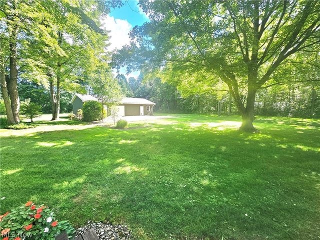 3599 Hoagland Blackstub Road, Cortland, OH 44410