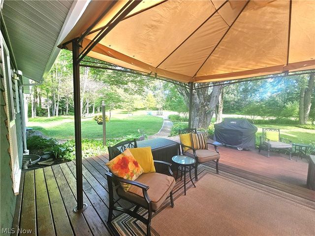 3599 Hoagland Blackstub Road, Cortland, OH 44410