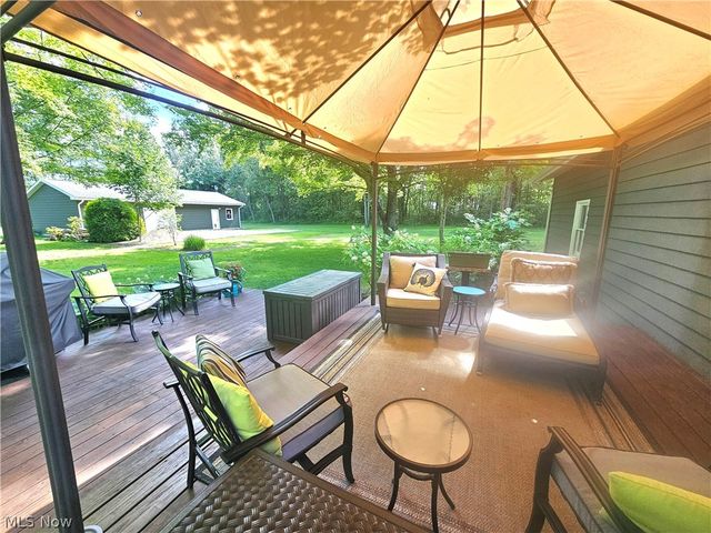 3599 Hoagland Blackstub Road, Cortland, OH 44410