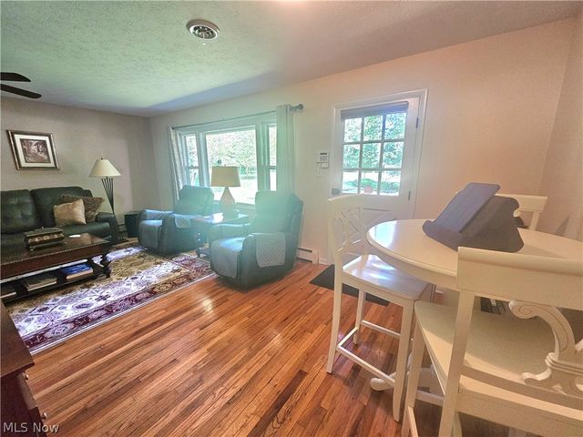 3599 Hoagland Blackstub Road, Cortland, OH 44410