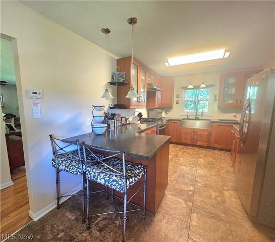 3599 Hoagland Blackstub Road, Cortland, OH 44410