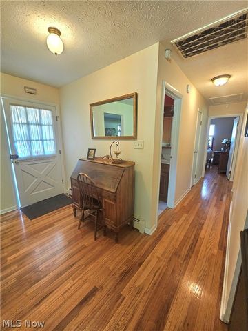 3599 Hoagland Blackstub Road, Cortland, OH 44410