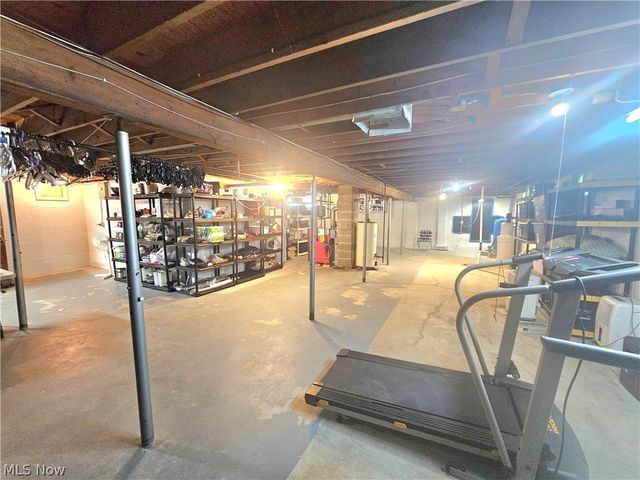 3599 Hoagland Blackstub Road, Cortland, OH 44410