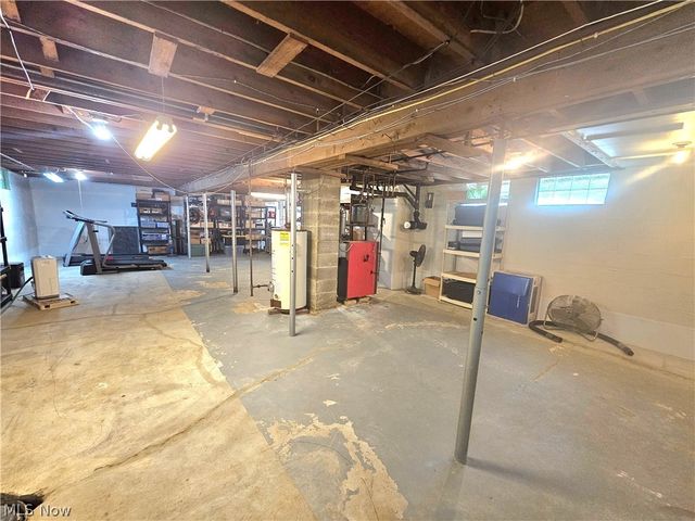 3599 Hoagland Blackstub Road, Cortland, OH 44410