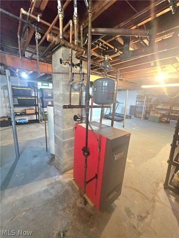 3599 Hoagland Blackstub Road, Cortland, OH 44410